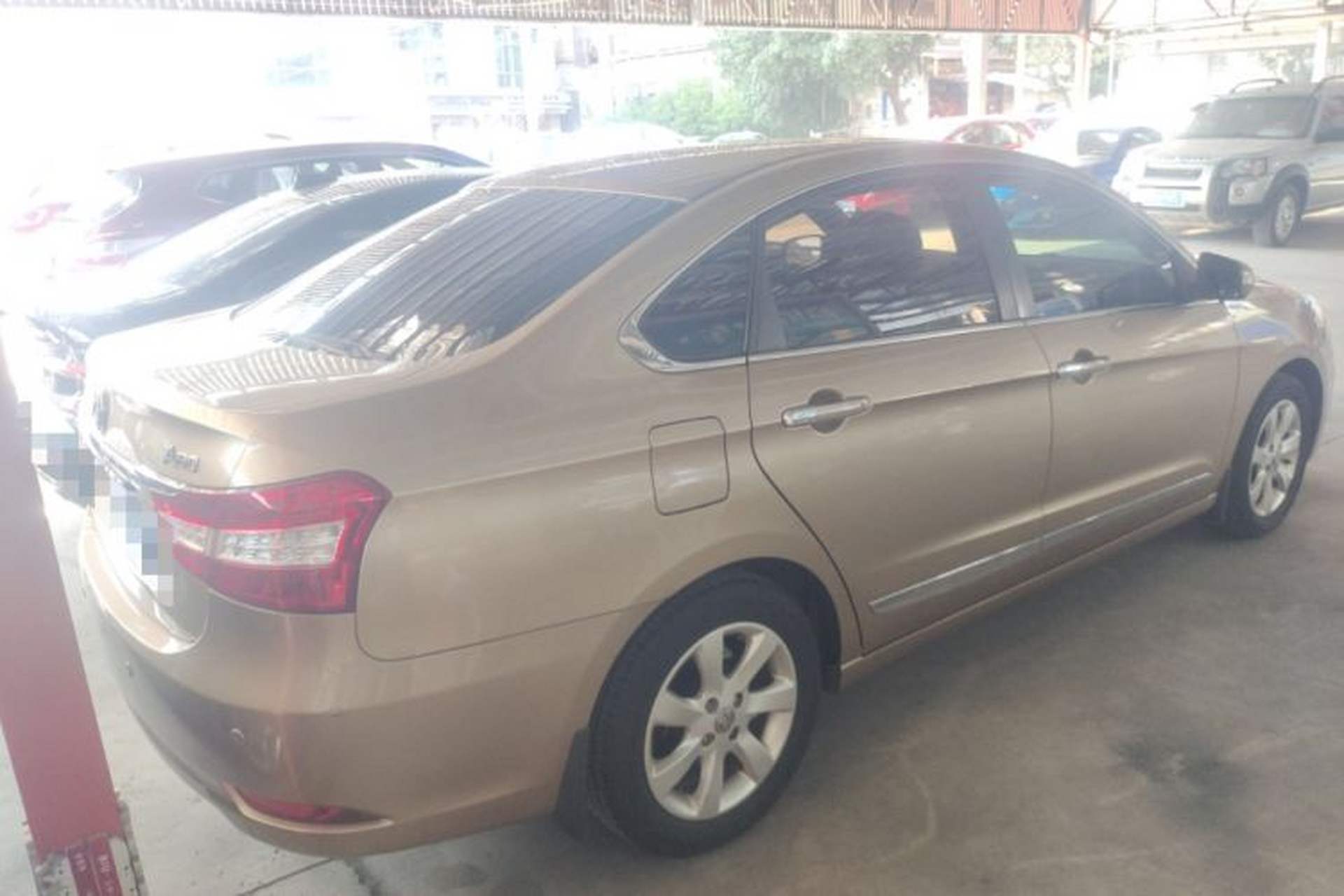 Used Dongfeng Aeolus A60 2014 1.6L Automatic Luxury Model Exterior 5