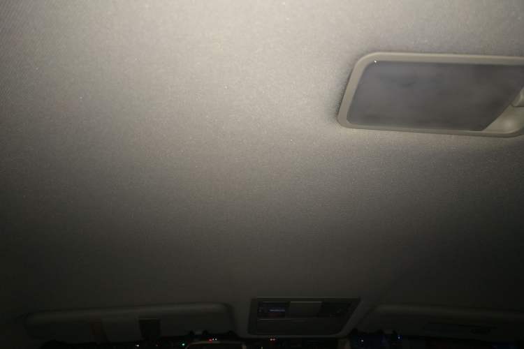 Used Dongfeng Aeolus A60 2014 1.6L Manual Luxury Model Headliner
