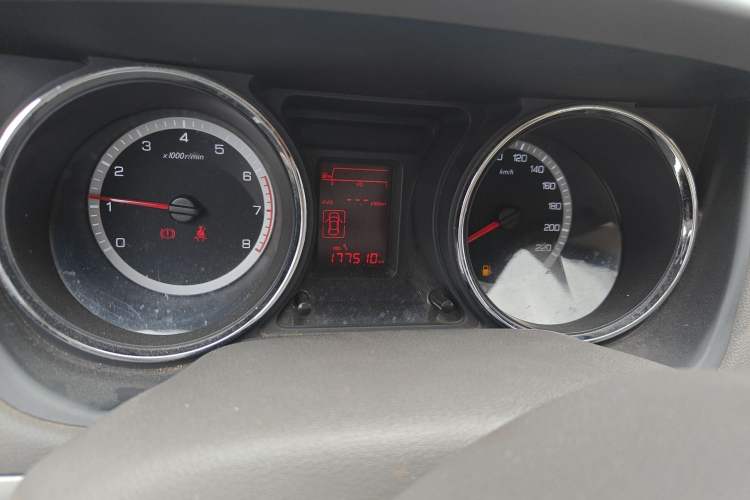 Used Dongfeng Aeolus A60 2014 1.6L Manual Luxury Model Instrument Cluster