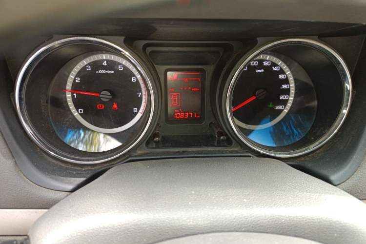 Used Dongfeng Aeolus A60 2014 1.6L Manual Luxury Model Instrument Cluster