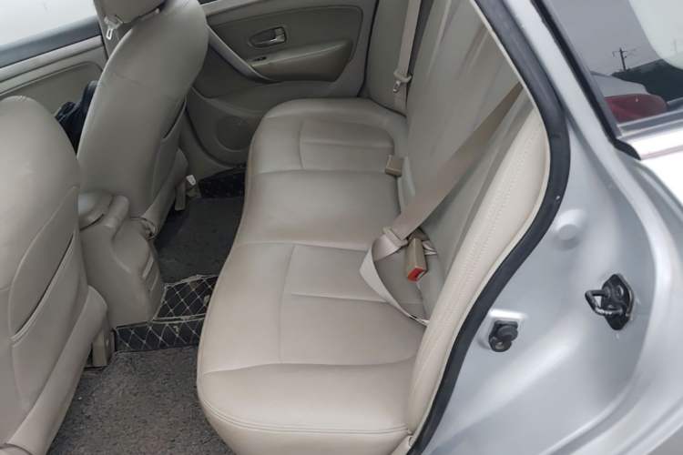Used Dongfeng Aeolus A60 2014 1.6L Automatic Luxury Model Left Rear Seat
