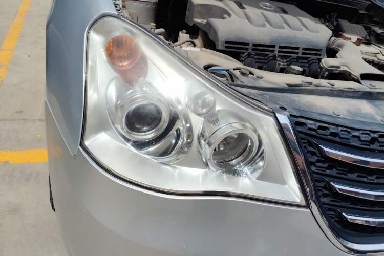Used Dongfeng Aeolus A60 2014 1.6L Manual Luxury Model Right Front Headlight