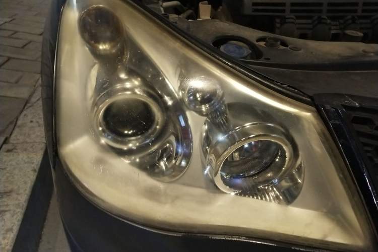 Used Dongfeng Aeolus A60 2014 1.6L Manual Luxury Model Right Front Headlight