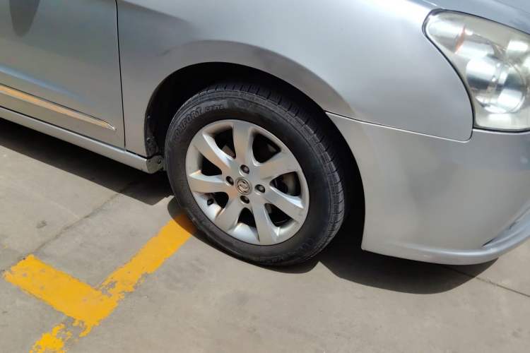 Used Dongfeng Aeolus A60 2014 1.6L Manual Luxury Model Right Front Wheel Hub