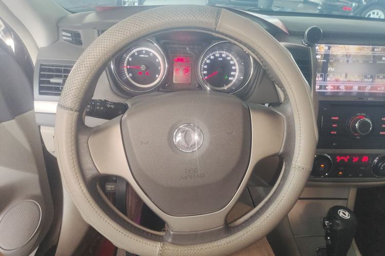 Used Dongfeng Aeolus A60 2014 1.6L Automatic Luxury Model Steering Wheel