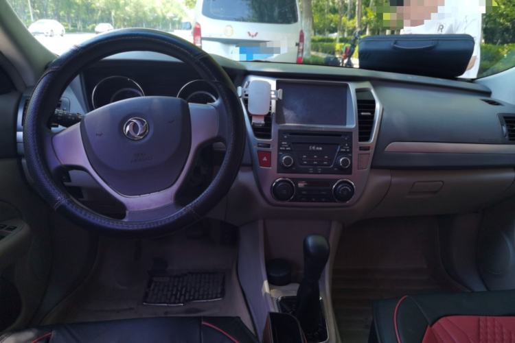 Used Dongfeng Aeolus A60 2014 1.6L Manual Luxury Model Center Console