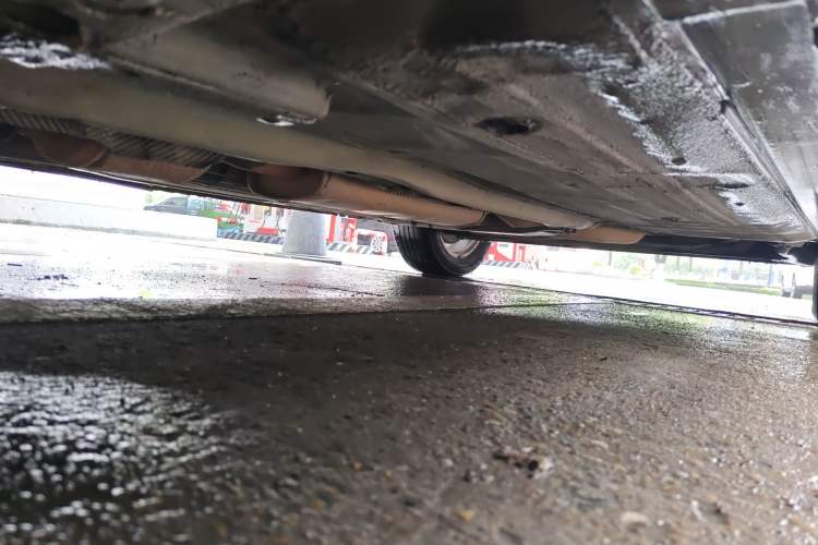 Used Dongfeng Aeolus A60 2014 1.6L Manual Smart-Drive Elite Version Chassis Front Left