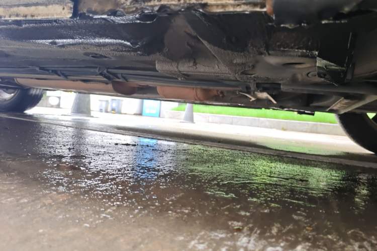 Used Dongfeng Aeolus A60 2014 1.6L Manual Smart-Drive Elite Version Chassis Front Right