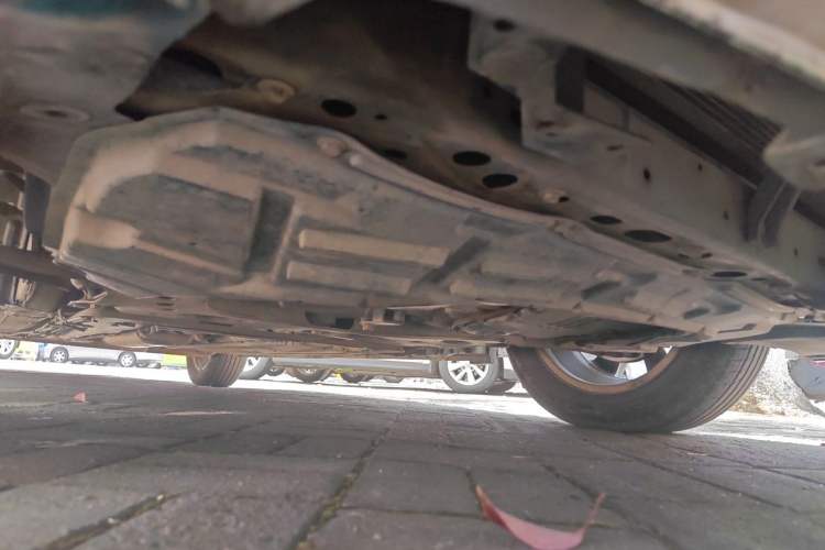 Used Dongfeng Aeolus A60 2014 1.6L Automatic Prestige Model Chassis Front Right