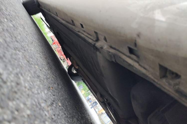 Used Dongfeng Aeolus A60 2014 1.6L Manual Smart-Drive Elite Version Chassis Rear Left