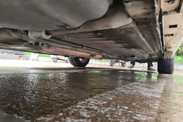 Used Dongfeng Aeolus A60 2014 1.6L Manual Smart-Drive Elite Version Chassis Rear Right
