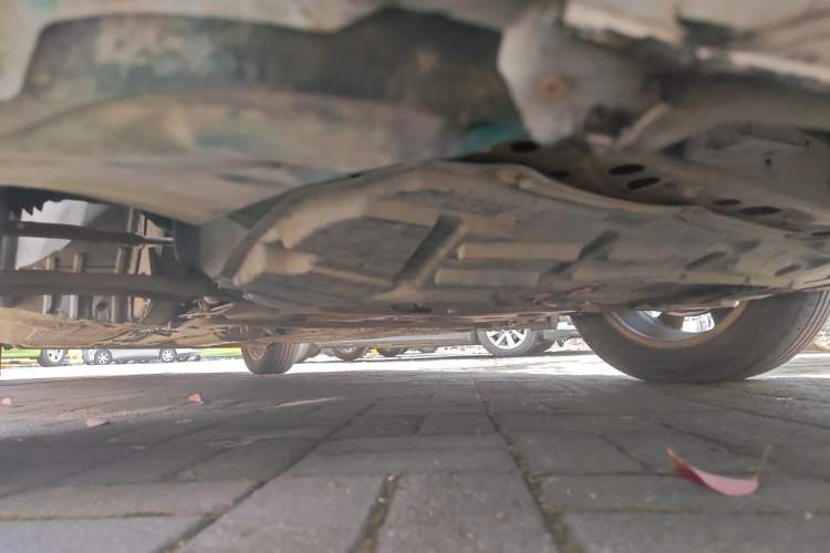 Used Dongfeng Aeolus A60 2014 1.6L Automatic Prestige Model Chassis Rear Right