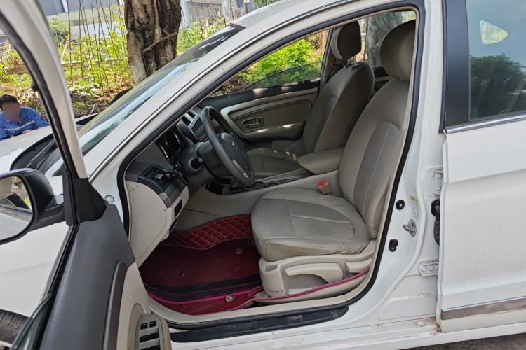 Used Dongfeng Aeolus A60 2014 1.6L Automatic Luxury Model Driver Seat