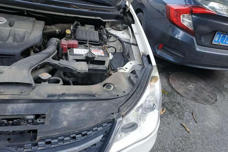 Used Dongfeng Aeolus A60 2014 1.6L Automatic Luxury Model Engine Bay Left