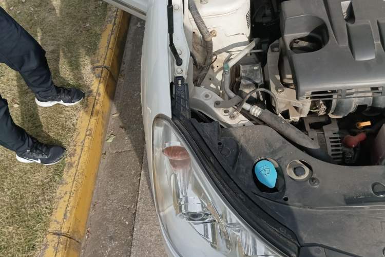 Used Dongfeng Aeolus A60 2014 1.6L Automatic Luxury Model Engine Bay Right