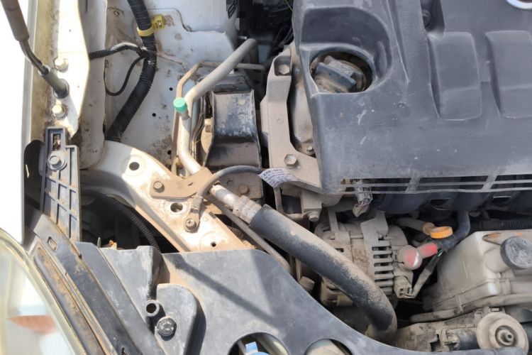 Used Dongfeng Aeolus A60 2014 1.6L Automatic Prestige Model Engine Bay Right