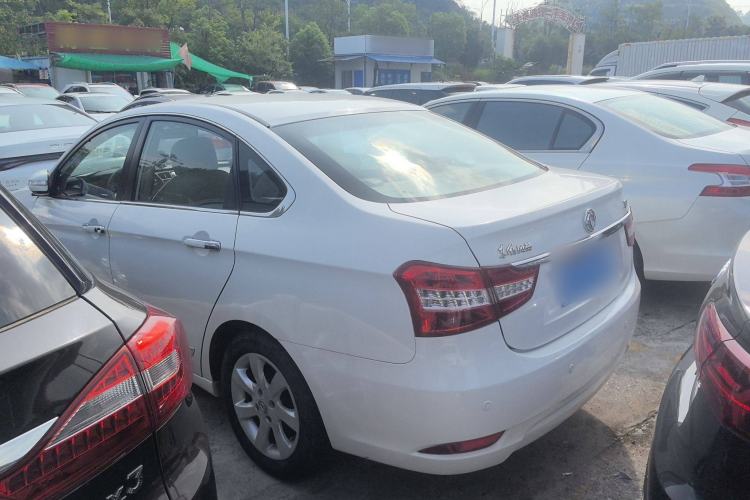 Used Dongfeng Aeolus A60 2014 1.6L Automatic Luxury Model Exterior 4