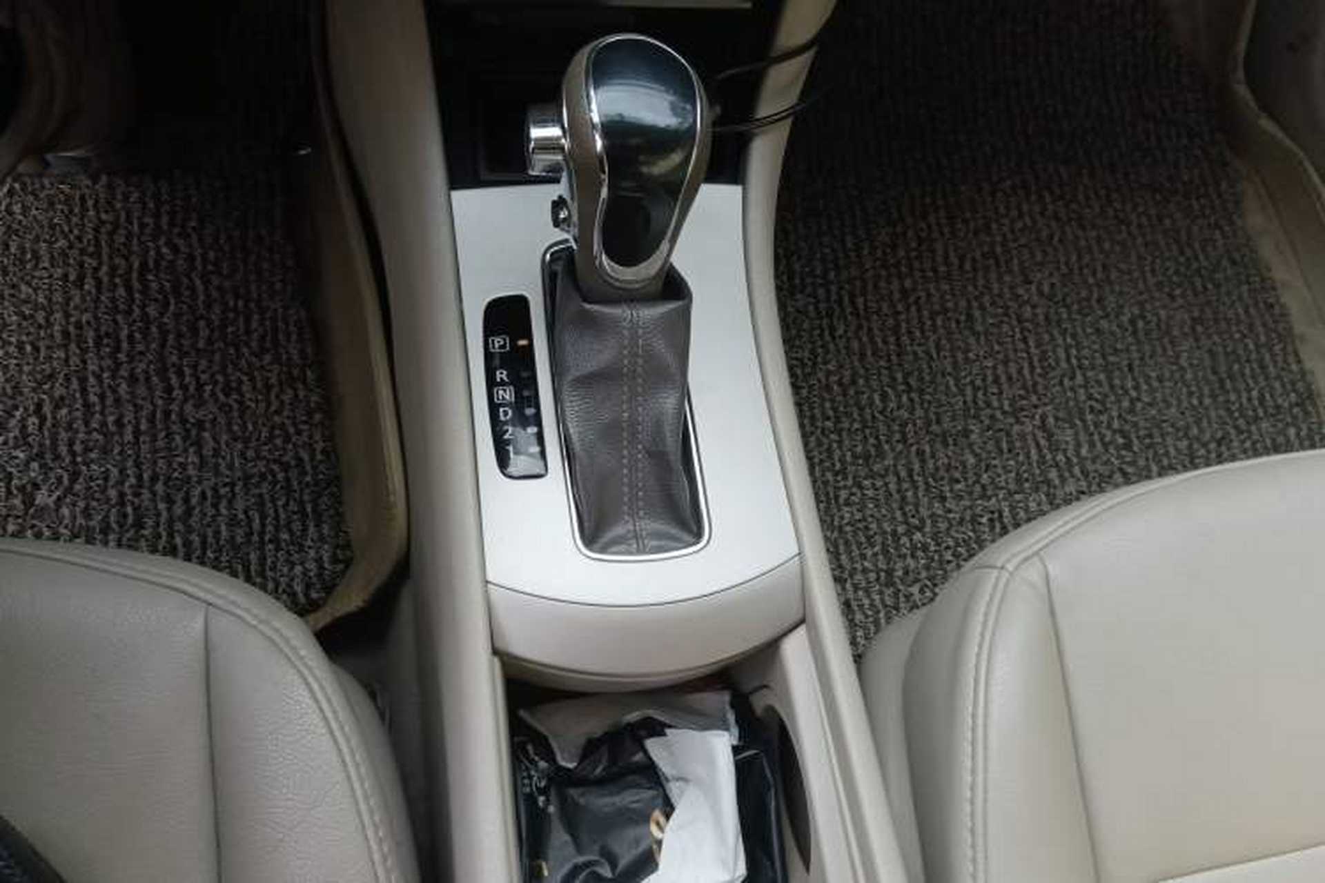 Used Dongfeng Aeolus A60 2014 1.6L Automatic Luxury Model Gear Lever