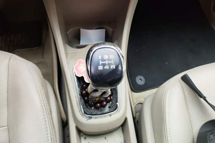 Used Dongfeng Aeolus A60 2014 1.6L Manual Luxury Model Gear Lever