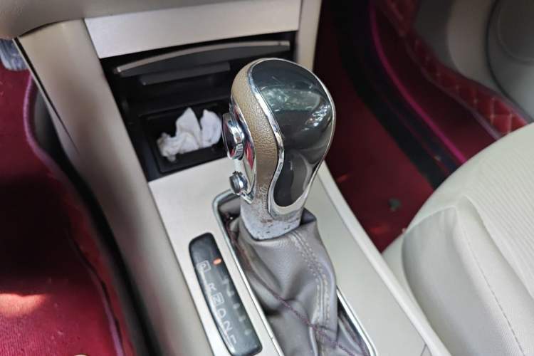 Used Dongfeng Aeolus A60 2014 1.6L Automatic Luxury Model Gear Lever
