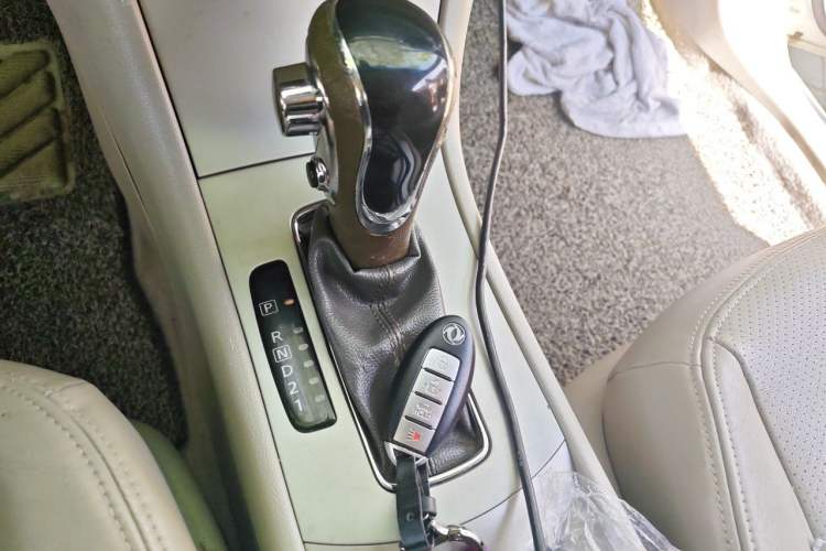 Used Dongfeng Aeolus A60 2014 1.6L Automatic Prestige Model Gear Lever