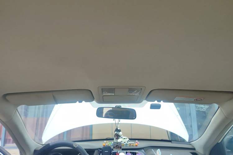 Used Dongfeng Aeolus A60 2014 1.6L Automatic Luxury Model Headliner