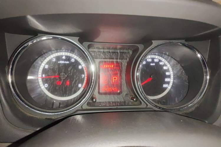 Used Dongfeng Aeolus A60 2014 1.6L Automatic Luxury Model Instrument Cluster