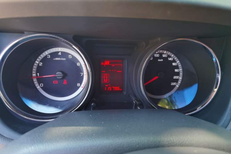Used Dongfeng Aeolus A60 2014 1.6L Manual Luxury Model Instrument Cluster