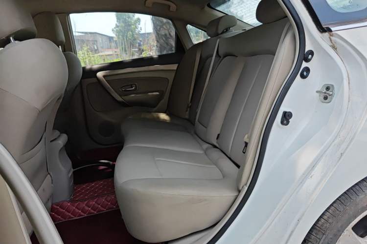Used Dongfeng Aeolus A60 2014 1.6L Automatic Luxury Model Left Rear Seat