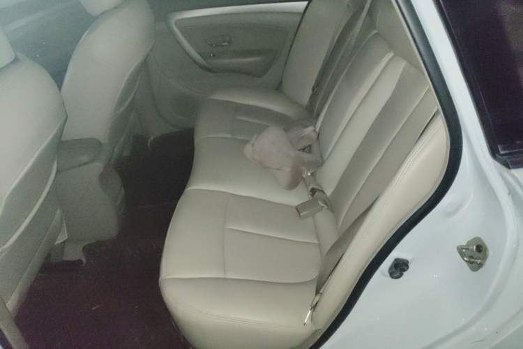 Used Dongfeng Aeolus A60 2014 1.6L Automatic Luxury Model Left Rear Seat