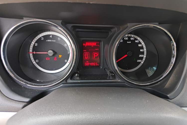 Used Dongfeng Aeolus A60 2014 1.6L Automatic Luxury Model Odometer Close Up