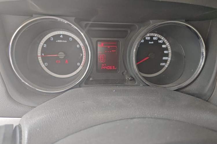 Used Dongfeng Aeolus A60 2014 1.6L Manual Luxury Model Odometer Close Up