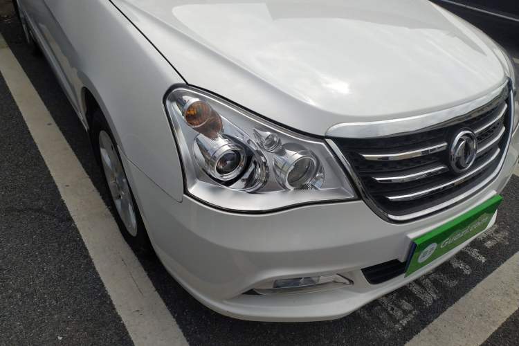 Used Dongfeng Aeolus A60 2014 1.5L Manual Elite Model Right Front Headlight