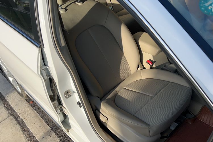 Used Dongfeng Aeolus A60 2014 1.5L Manual Elite Model Right Front Seat