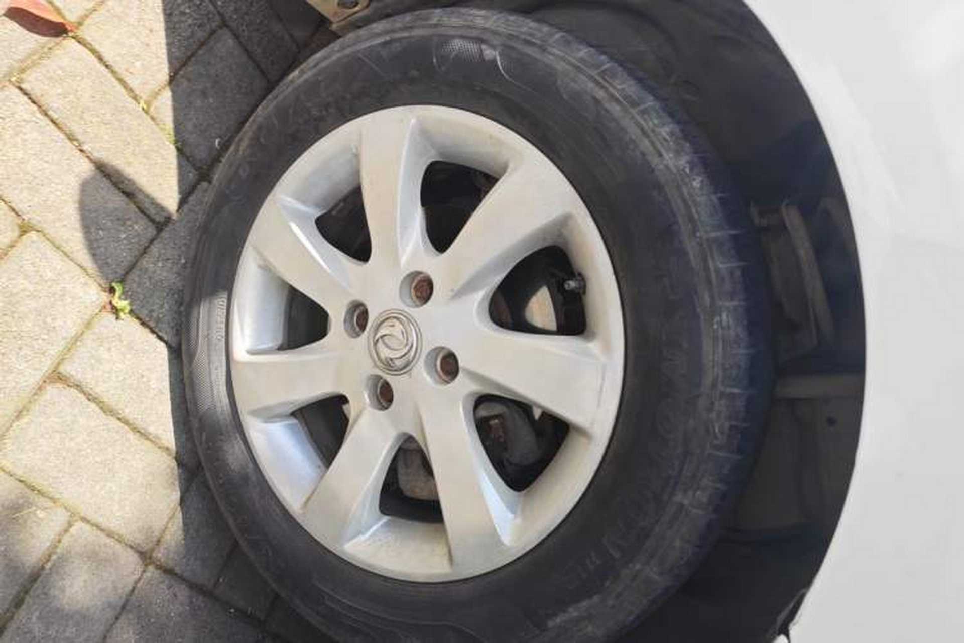 Used Dongfeng Aeolus A60 2014 1.6L Automatic Prestige Model Right Front Wheel Hub