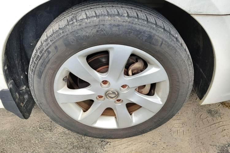Used Dongfeng Aeolus A60 2014 1.6L Manual Luxury Model Right Front Wheel Hub