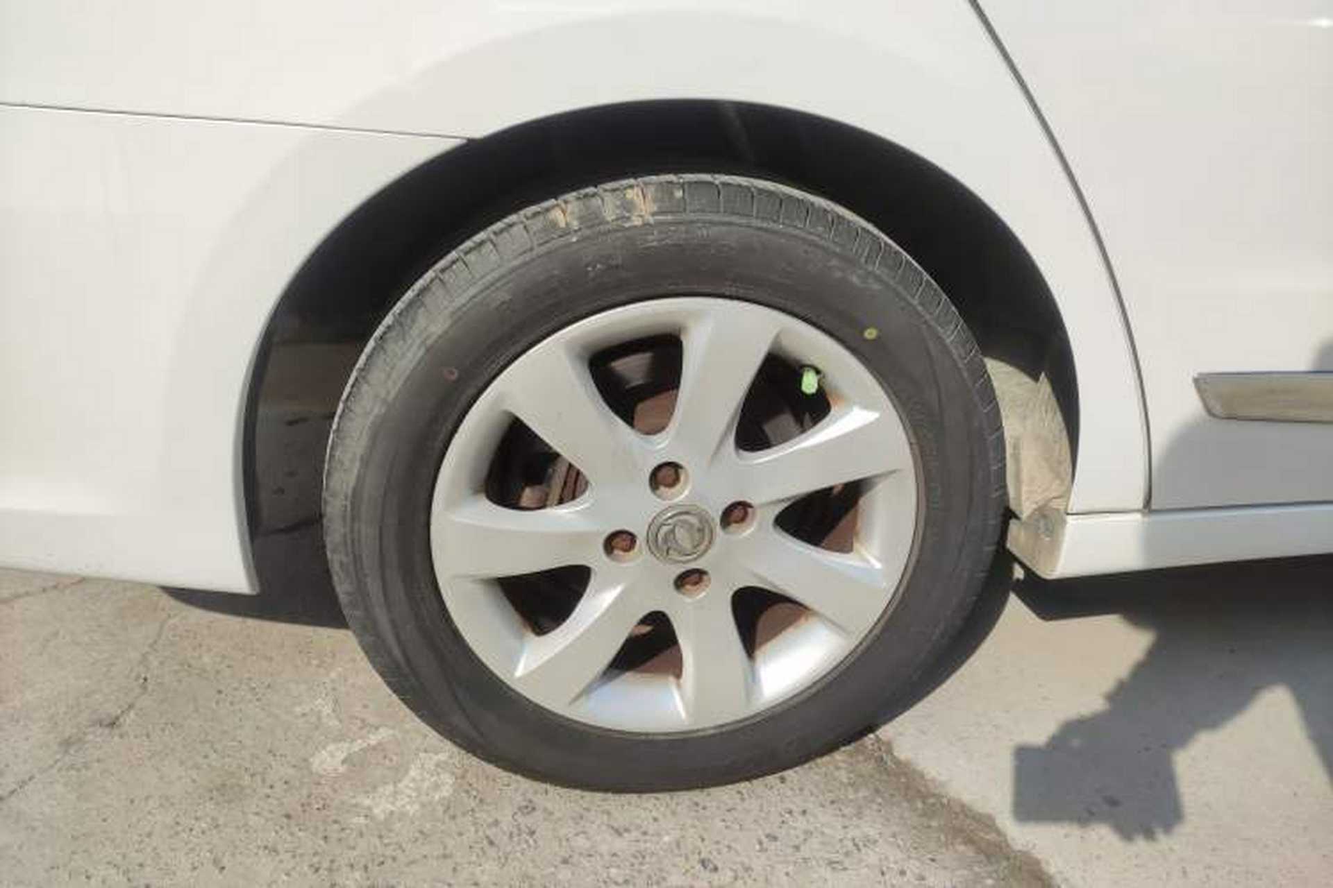 Used Dongfeng Aeolus A60 2014 1.6L Automatic Luxury Model Right Rear Wheel Hub
