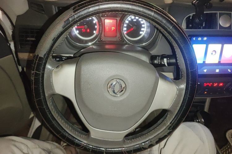 Used Dongfeng Aeolus A60 2014 1.6L Automatic Luxury Model Steering Wheel