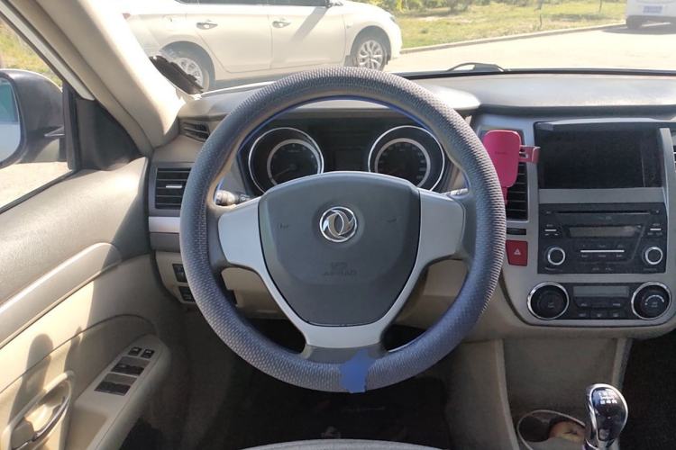 Used Dongfeng Aeolus A60 2014 1.6L Manual Luxury Model Steering Wheel