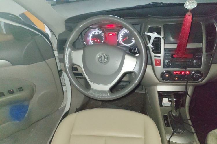 Used Dongfeng Aeolus A60 2014 1.6L Automatic Luxury Model Steering Wheel