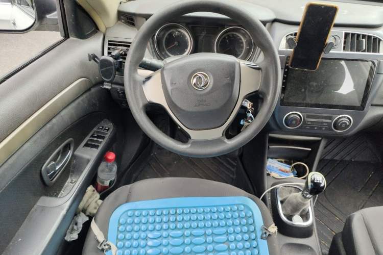Used Dongfeng Aeolus A60 2014 1.6L Manual Smart-Drive Elite Version Steering Wheel