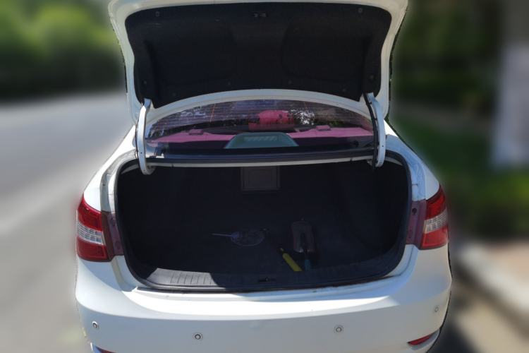 Used Dongfeng Aeolus A60 2014 1.6L Manual Luxury Model Trunk