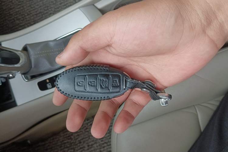 Used Dongfeng Aeolus A60 2014 1.6L Automatic Luxury Model Vehicle Key