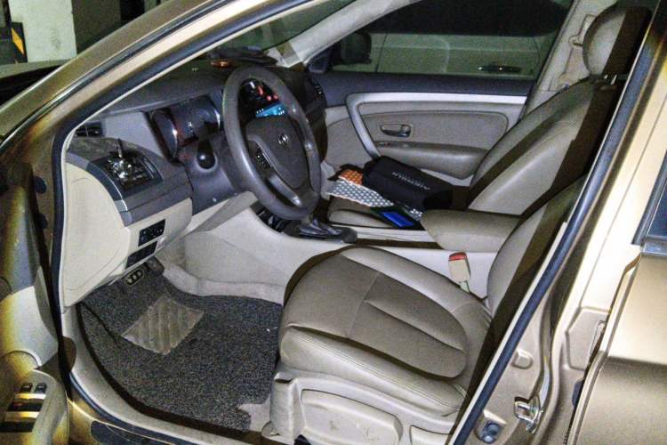 Used Dongfeng Aeolus A60 2014 1.6L Automatic Prestige Model Driver Seat