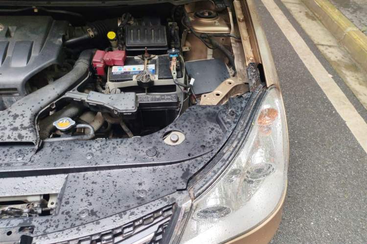 Used Dongfeng Aeolus A60 2014 1.6L Manual Luxury Model Engine Bay Left