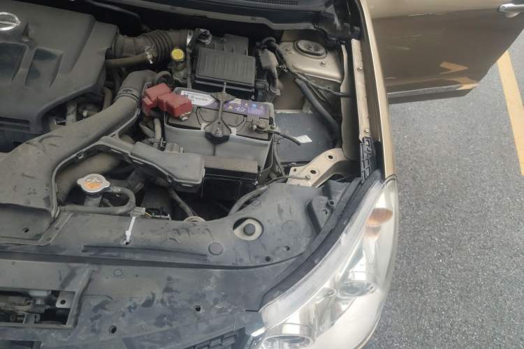 Used Dongfeng Aeolus A60 2014 1.6L Automatic Prestige Model Engine Bay Left