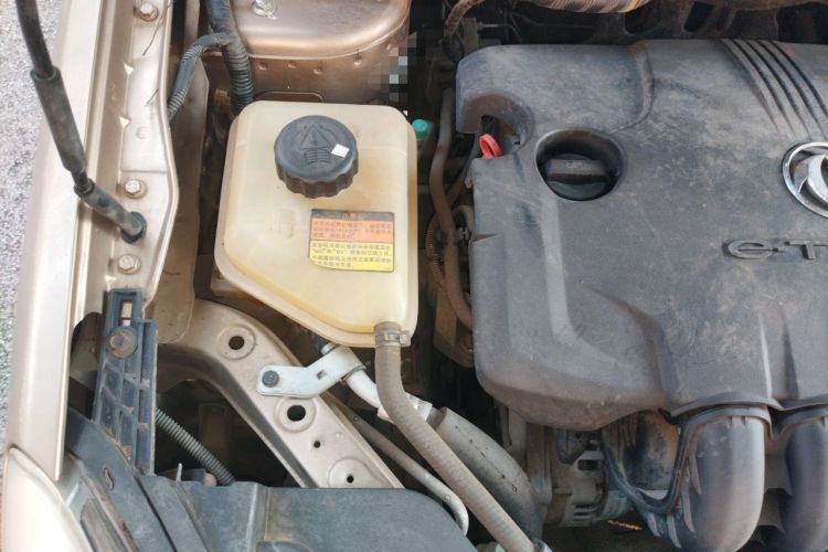 Used Dongfeng Aeolus A60 2014 1.5L Manual Elite Model Engine Bay Right