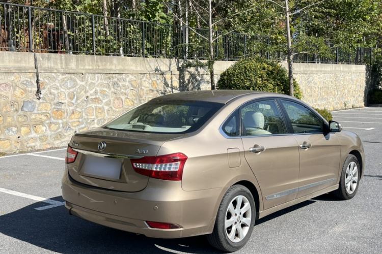 Used Dongfeng Aeolus A60 2014 1.6L Automatic Luxury Model Exterior 2