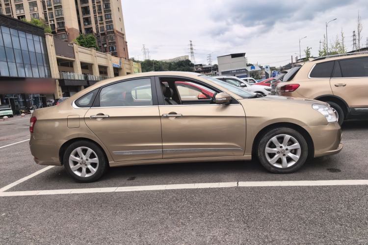 Used Dongfeng Aeolus A60 2014 1.6L Automatic Prestige Model Exterior 2