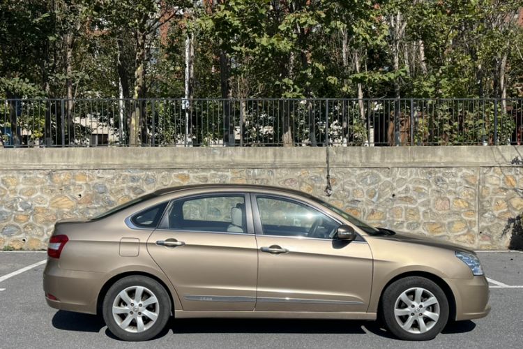 Used Dongfeng Aeolus A60 2014 1.6L Automatic Luxury Model Exterior 5